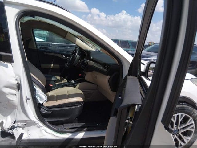 2020 FORD ESCAPE SEL 5
