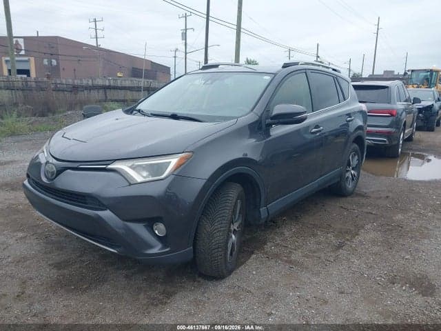 2018 TOYOTA RAV4 XLE 2