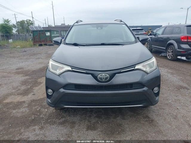2018 TOYOTA RAV4 XLE 12
