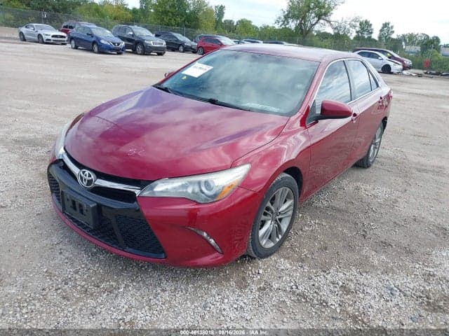 2017 TOYOTA CAMRY SE 2