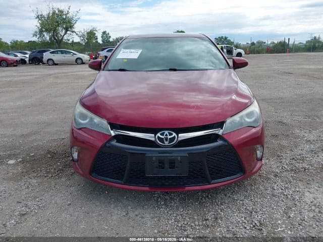 2017 TOYOTA CAMRY SE 12
