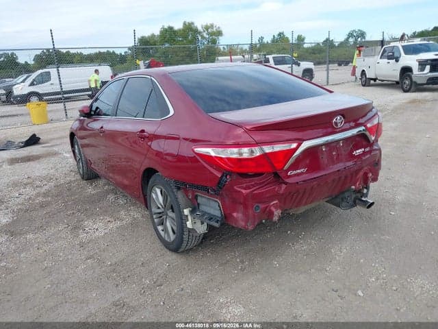 2017 TOYOTA CAMRY SE 3