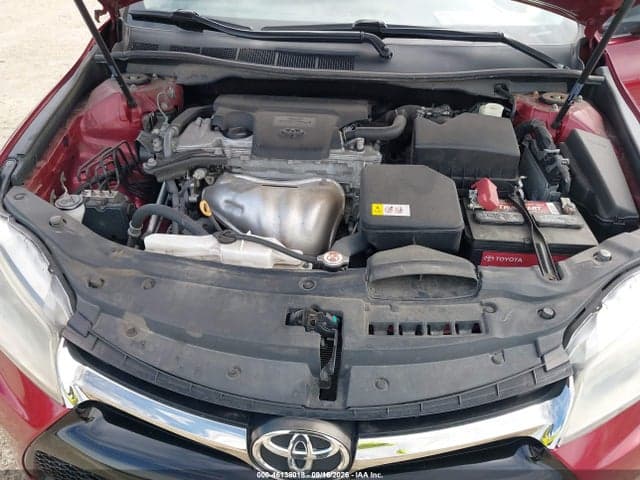 2017 TOYOTA CAMRY SE 10
