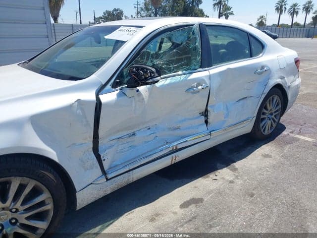 2017 LEXUS LS 460 12