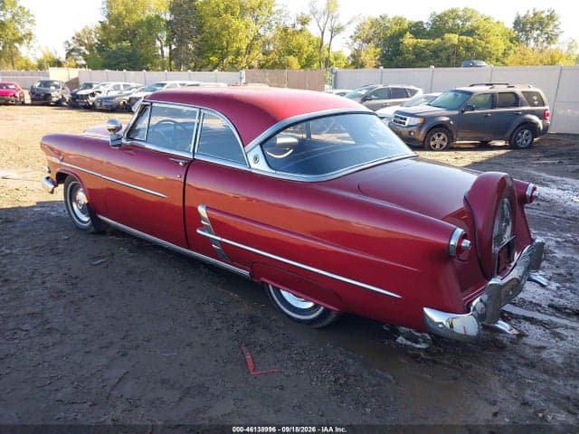 1953 FORD CRESTLINE VICTORIA 3