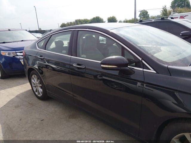 2017 FORD FUSION SE 13