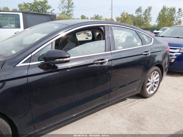 2017 FORD FUSION SE 14