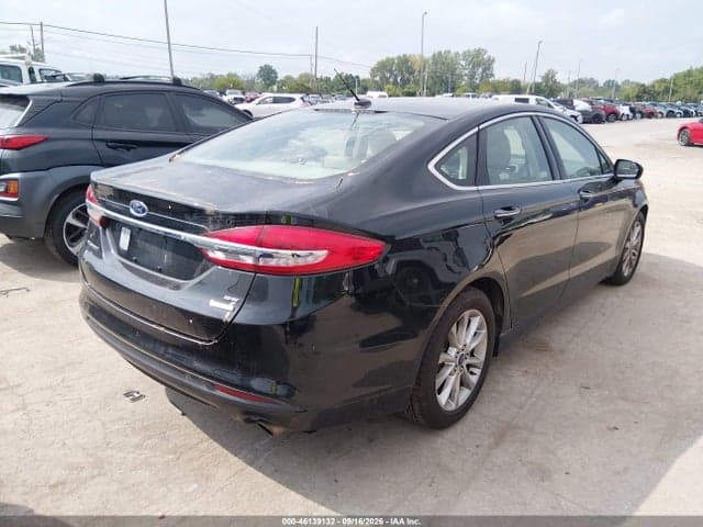 2017 FORD FUSION SE 4