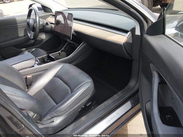 2018 TESLA MODEL 3 LONG RANGE/PERFORMANCE 5