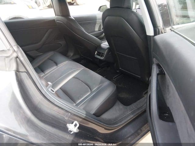 2018 TESLA MODEL 3 LONG RANGE/PERFORMANCE 8