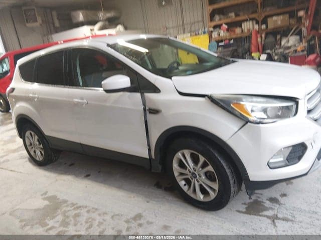 2017 FORD ESCAPE SE 13