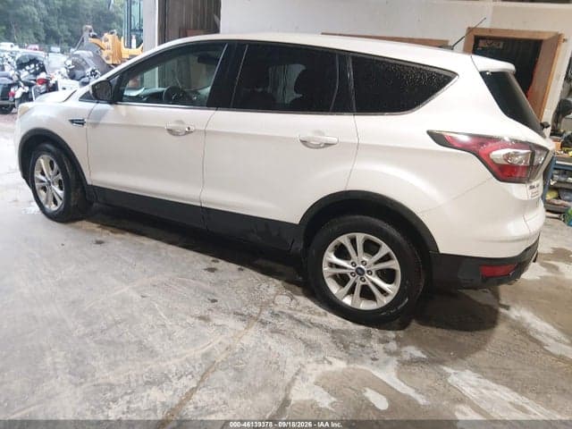 2017 FORD ESCAPE SE 3