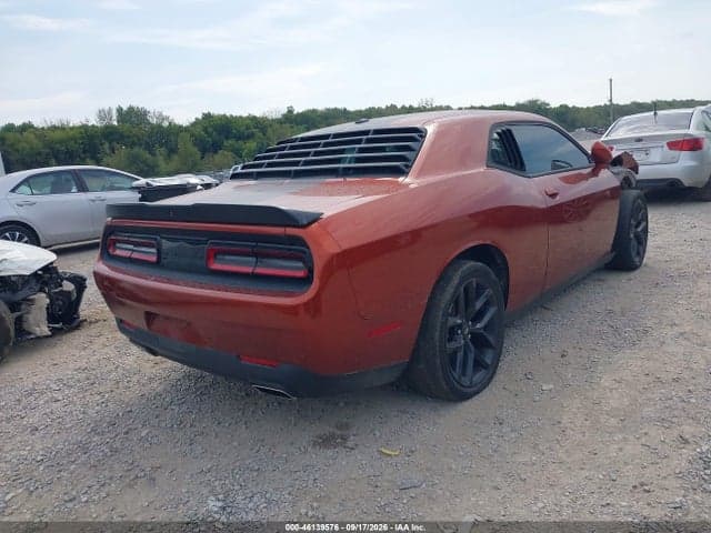 2022 DODGE CHALLENGER SXT 4