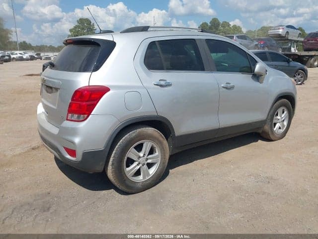 2017 CHEVROLET TRAX LT 4
