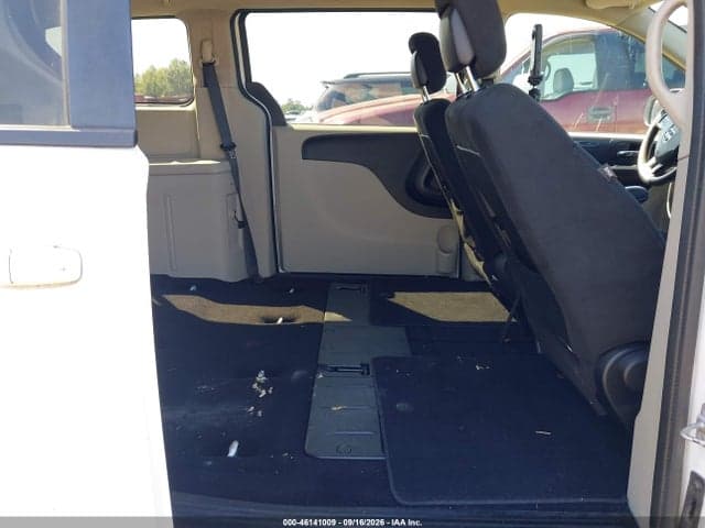 2017 DODGE GRAND CARAVAN SE 8
