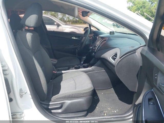 2017 CHEVROLET CRUZE LT AUTO 5