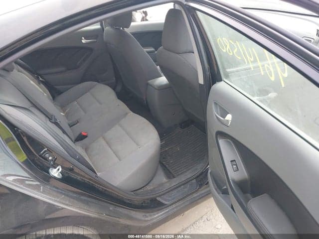 2017 KIA FORTE LX 8