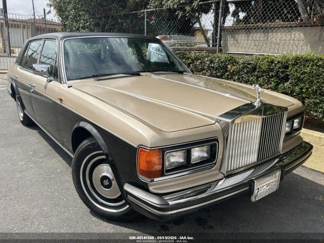 1985 ROLLS-ROYCE SILVER SPUR