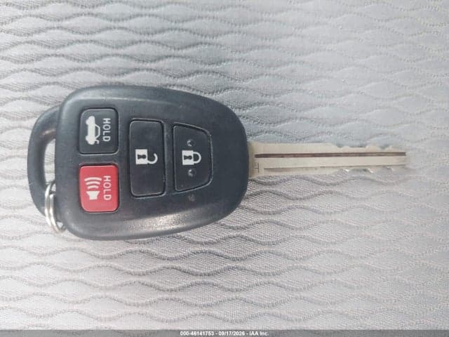 2017 TOYOTA COROLLA LE 11