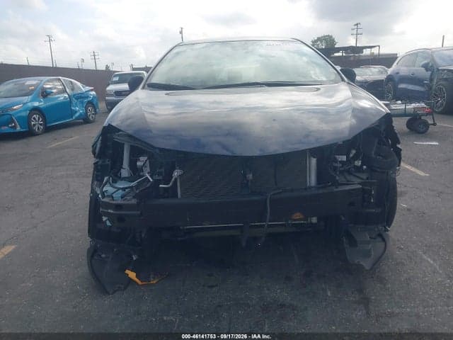 2017 TOYOTA COROLLA LE 6