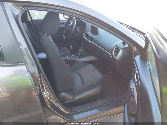 2017 MAZDA MAZDA3 SPORT 5