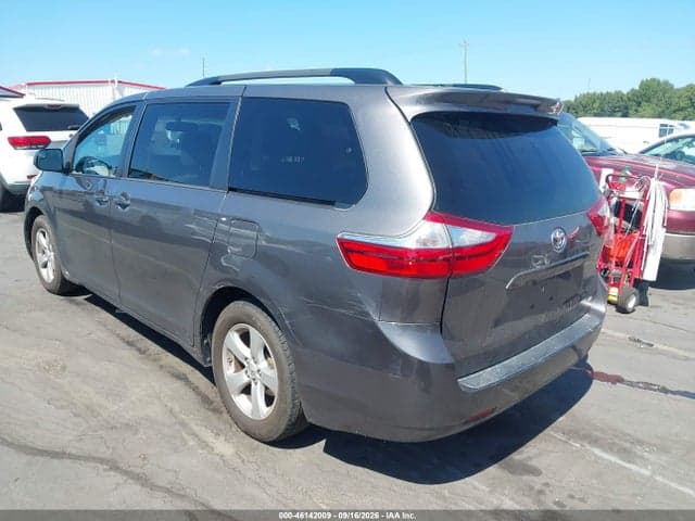 2017 TOYOTA SIENNA LE 8 PASSENGER 3