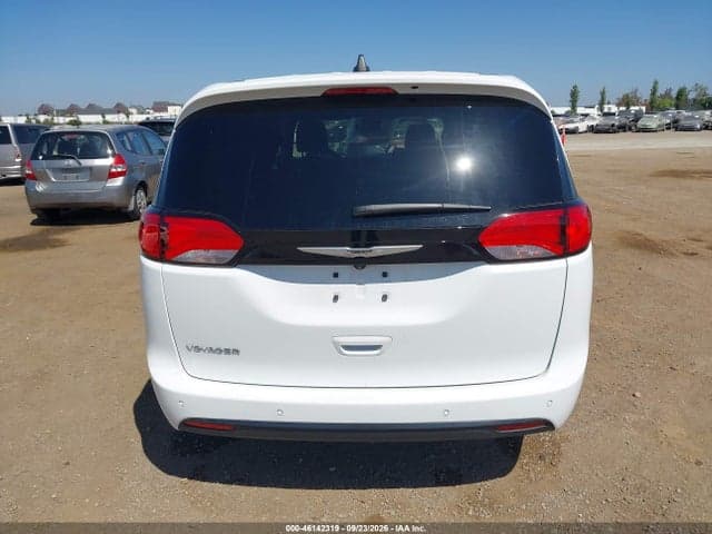 2025 CHRYSLER VOYAGER LX 16