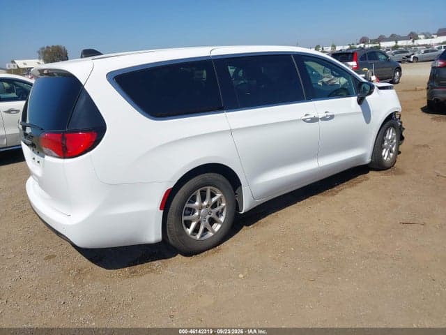 2025 CHRYSLER VOYAGER LX 4