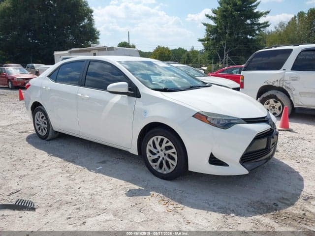 2017 TOYOTA COROLLA LE 1