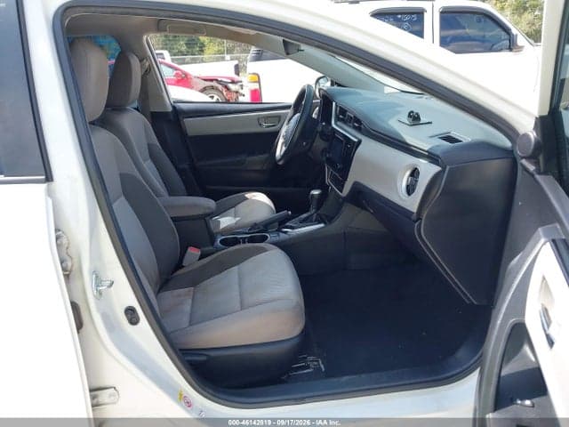 2017 TOYOTA COROLLA LE 5