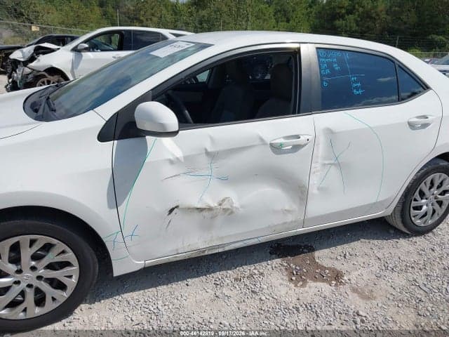 2017 TOYOTA COROLLA LE 6