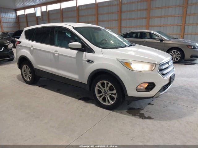 2017 FORD ESCAPE SE 1