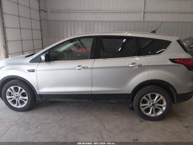 2019 FORD ESCAPE SE 14