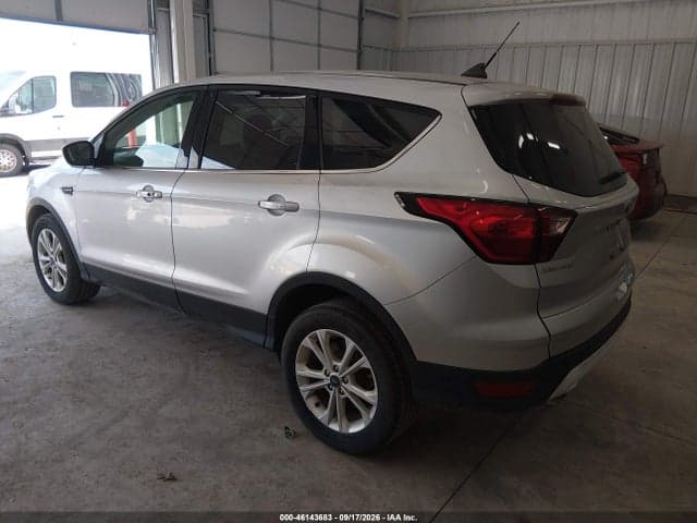 2019 FORD ESCAPE SE 3