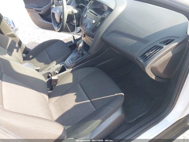 2017 FORD FOCUS SE 5