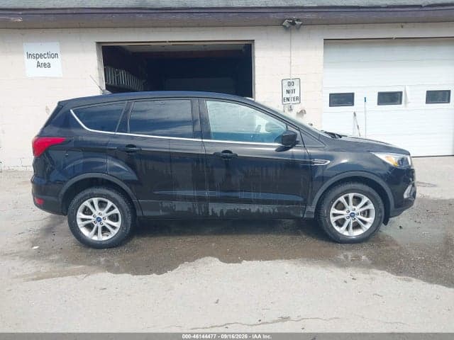 2019 FORD ESCAPE SE 15