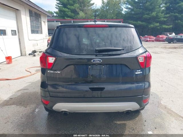 2019 FORD ESCAPE SE 18