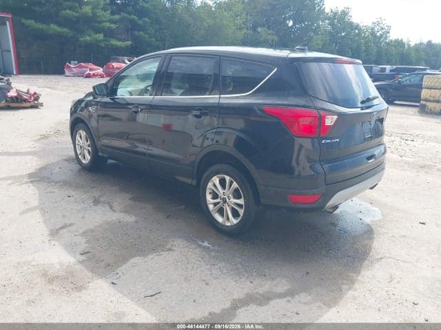 2019 FORD ESCAPE SE 3