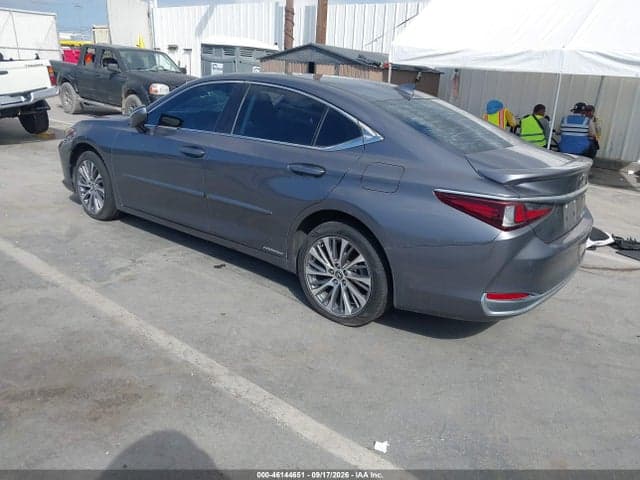 2020 LEXUS ES 300H 3