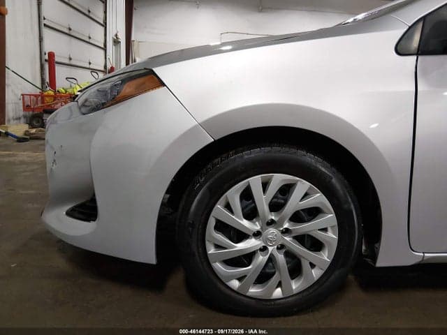 2017 TOYOTA COROLLA LE 19