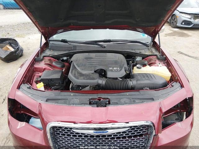 2018 CHRYSLER 300 LIMITED 10