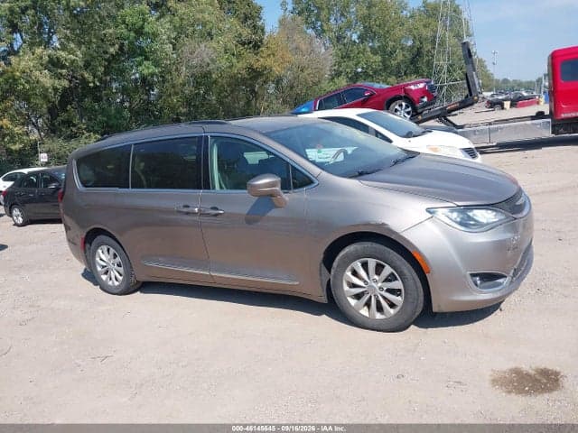 2017 CHRYSLER PACIFICA TOURING-L 7