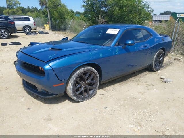 2022 DODGE CHALLENGER SXT 2