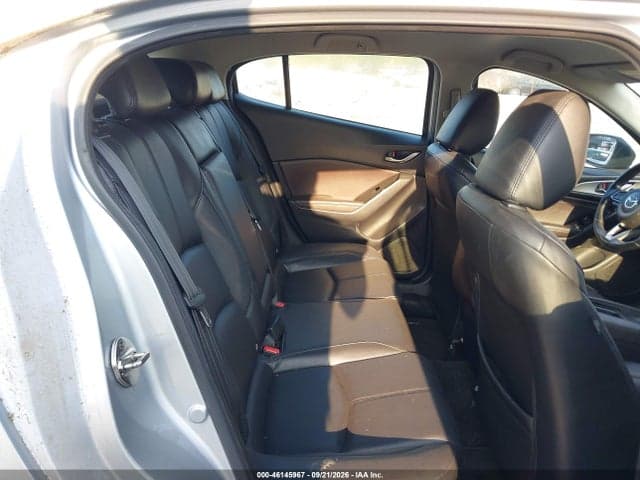 2017 MAZDA MAZDA3 TOURING 8