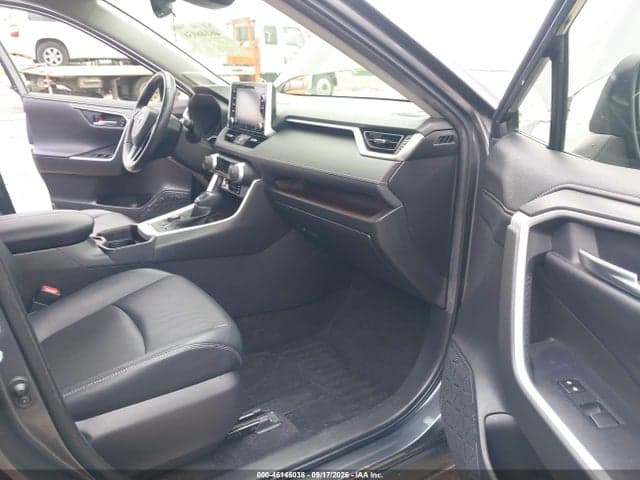 2021 TOYOTA RAV4 LIMITED 5