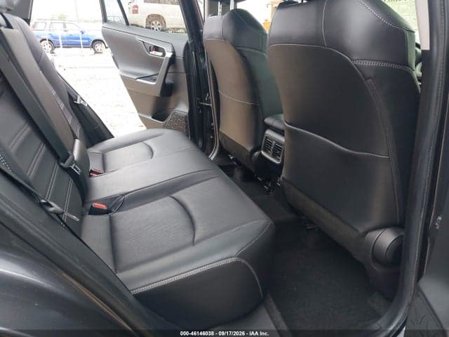 2021 TOYOTA RAV4 LIMITED 8