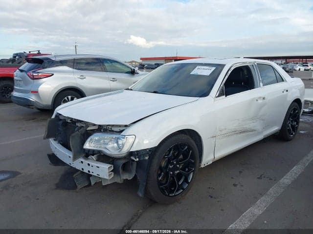 2020 CHRYSLER 300 LIMITED 6