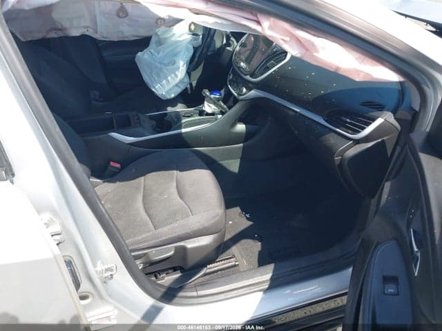 2017 CHEVROLET VOLT LT 5