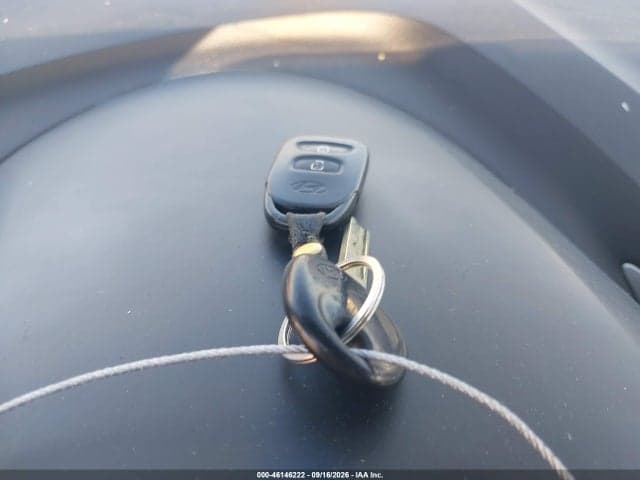 2017 HYUNDAI ACCENT SE 11