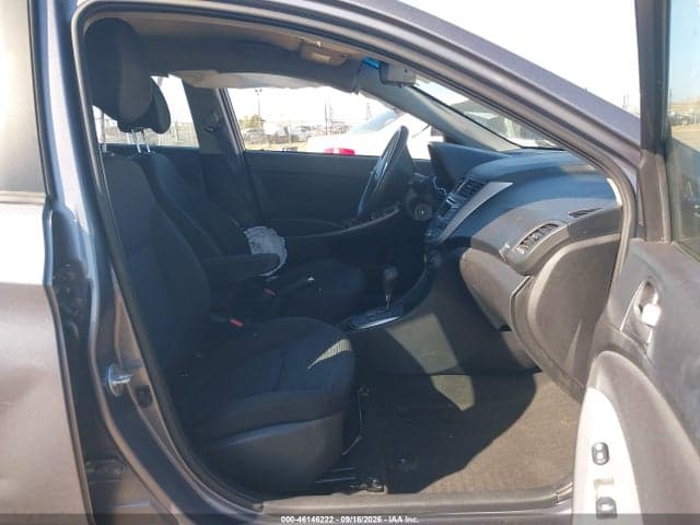 2017 HYUNDAI ACCENT SE 5